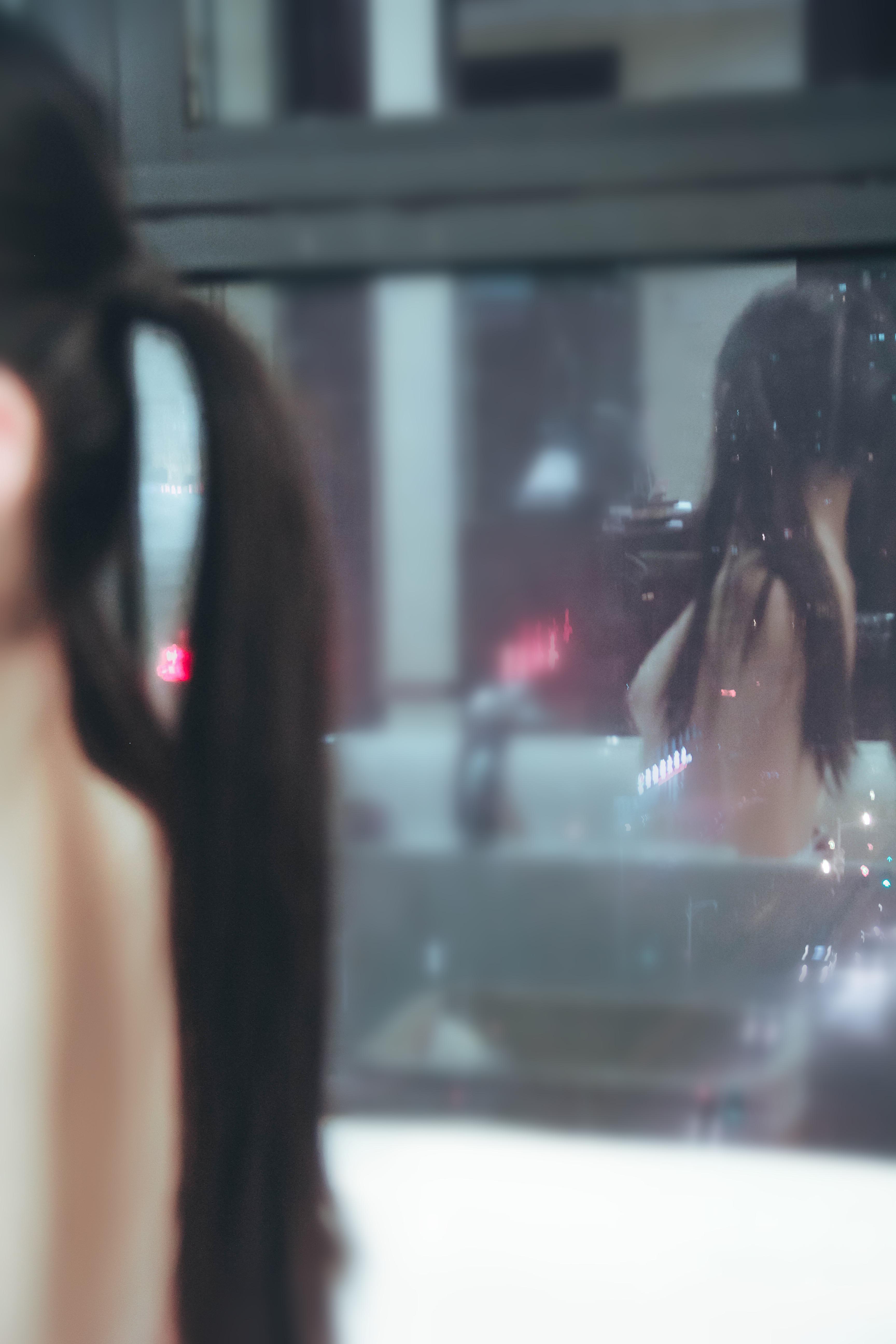 沐浴少女 81P