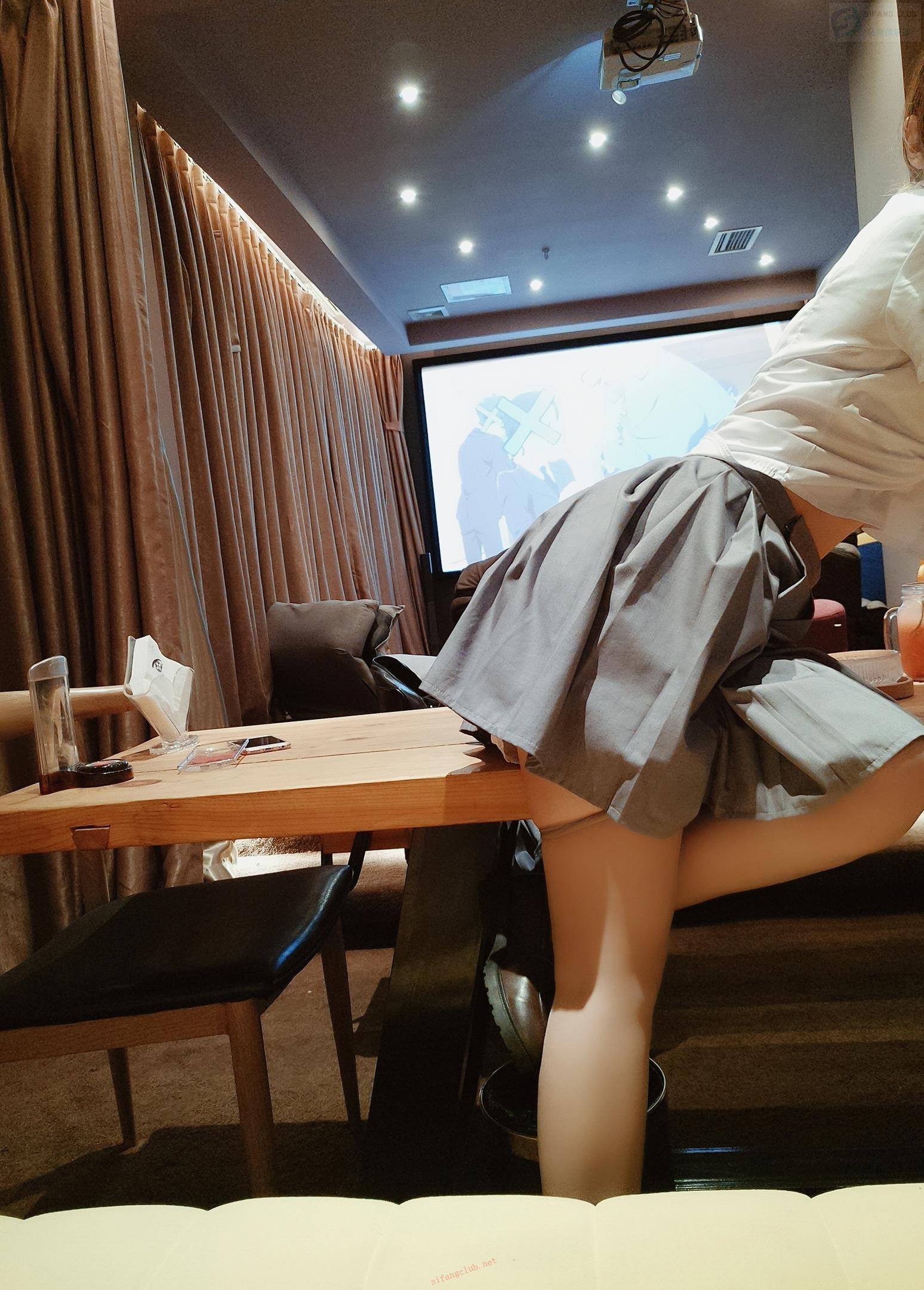 福利姬邪魔暖暖写真 49P | 私房大尺度图集