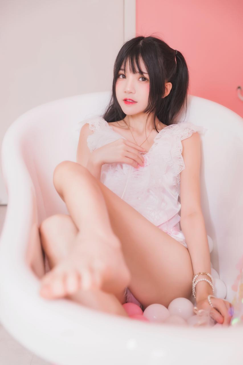 櫻桃喵 - 冬眠系列-粉色浴缸 57P