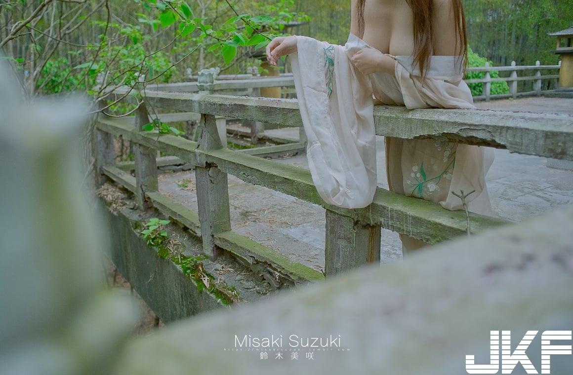 Misaki Suzuki 古代建筑写真 44P