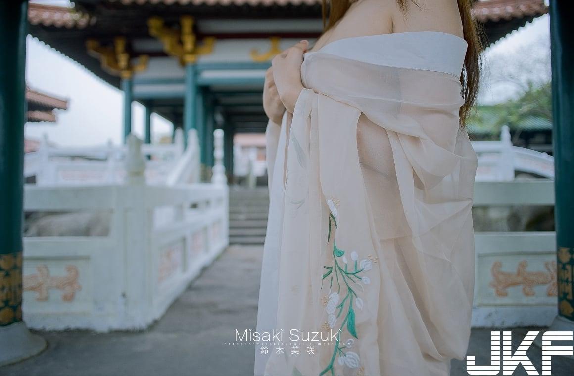 Misaki Suzuki Ancient Architecture | 44P Photo Gallery