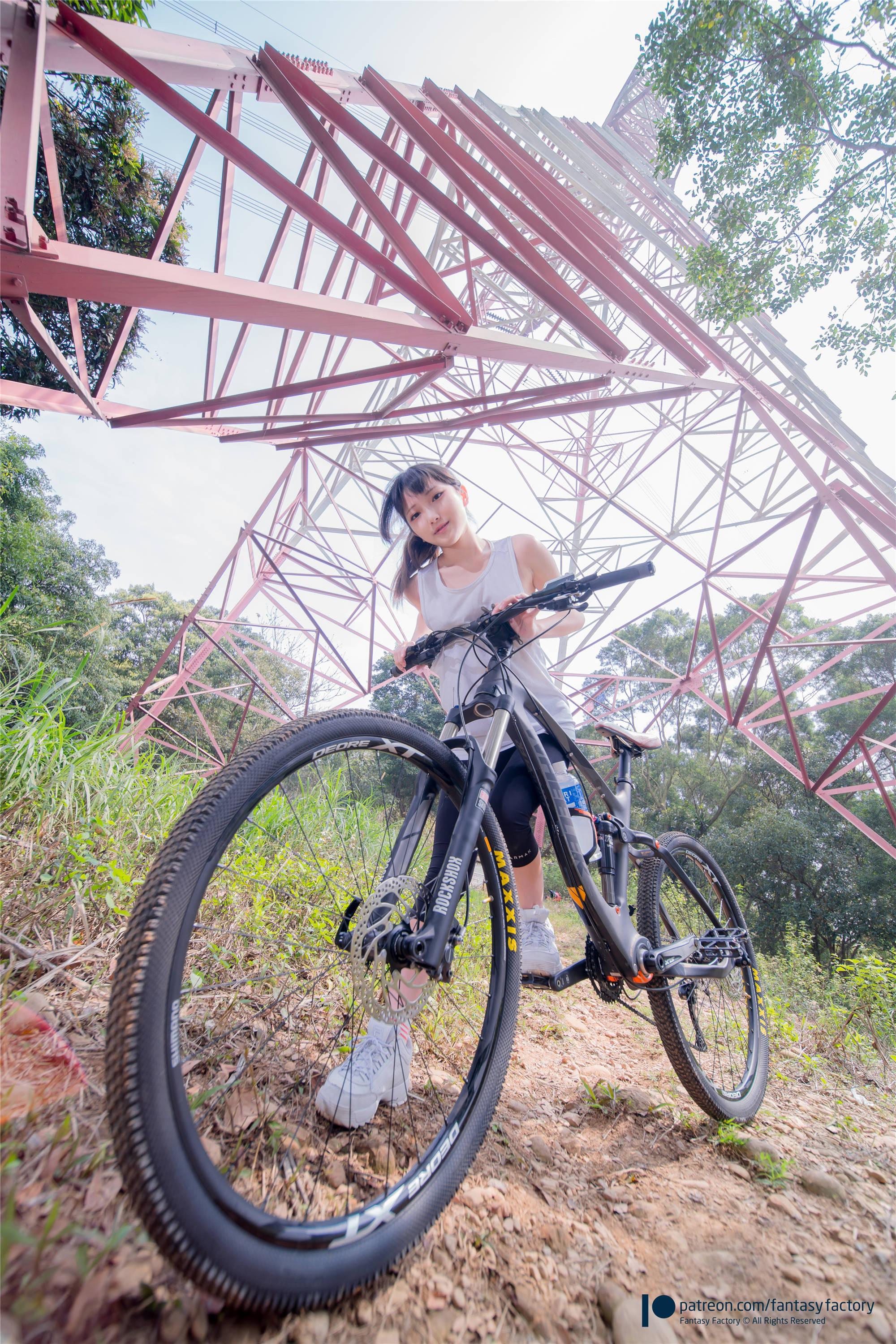 Fantasy Factory] Bicycle Riding 53P