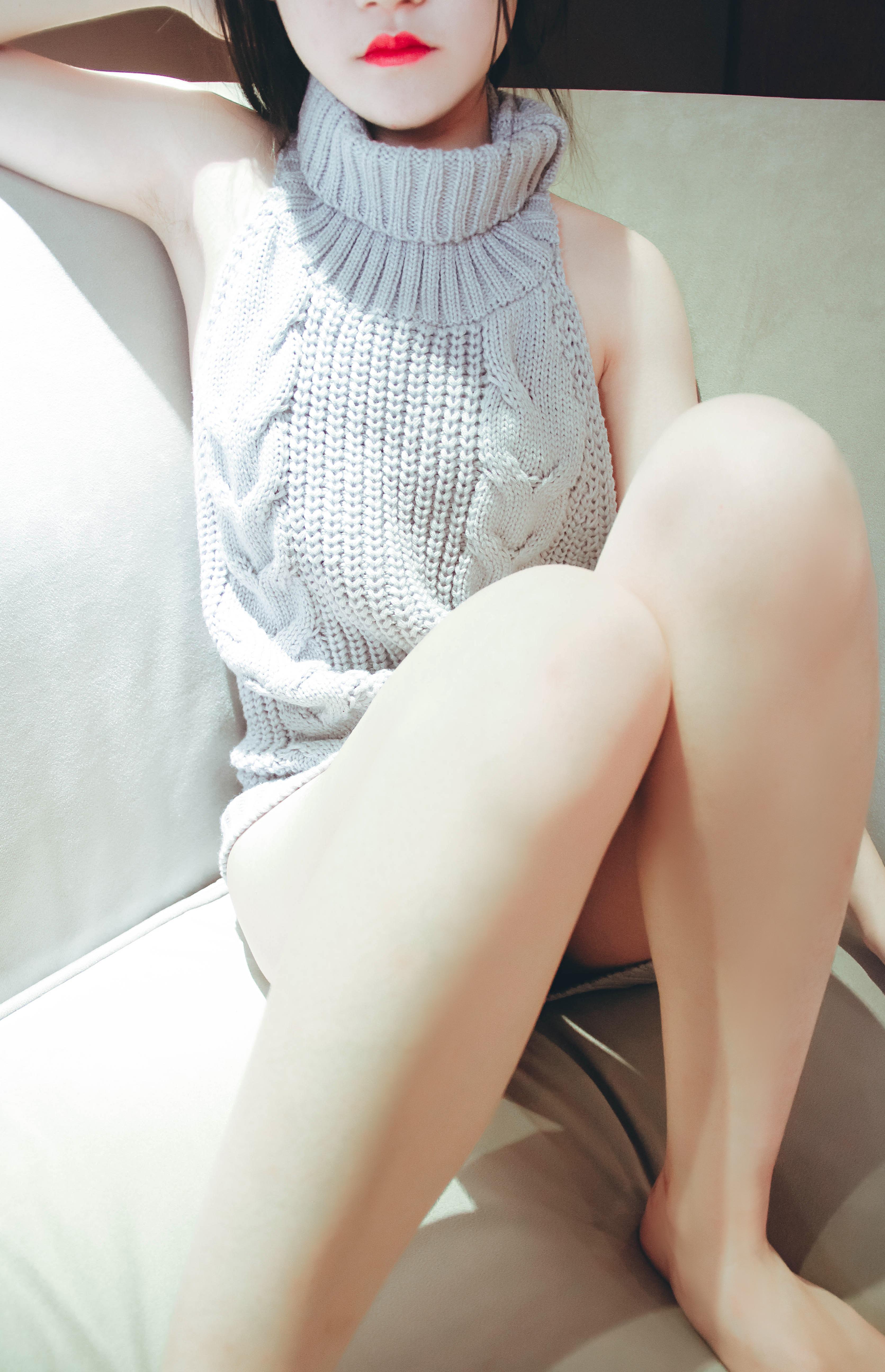 毛衣少女 81P