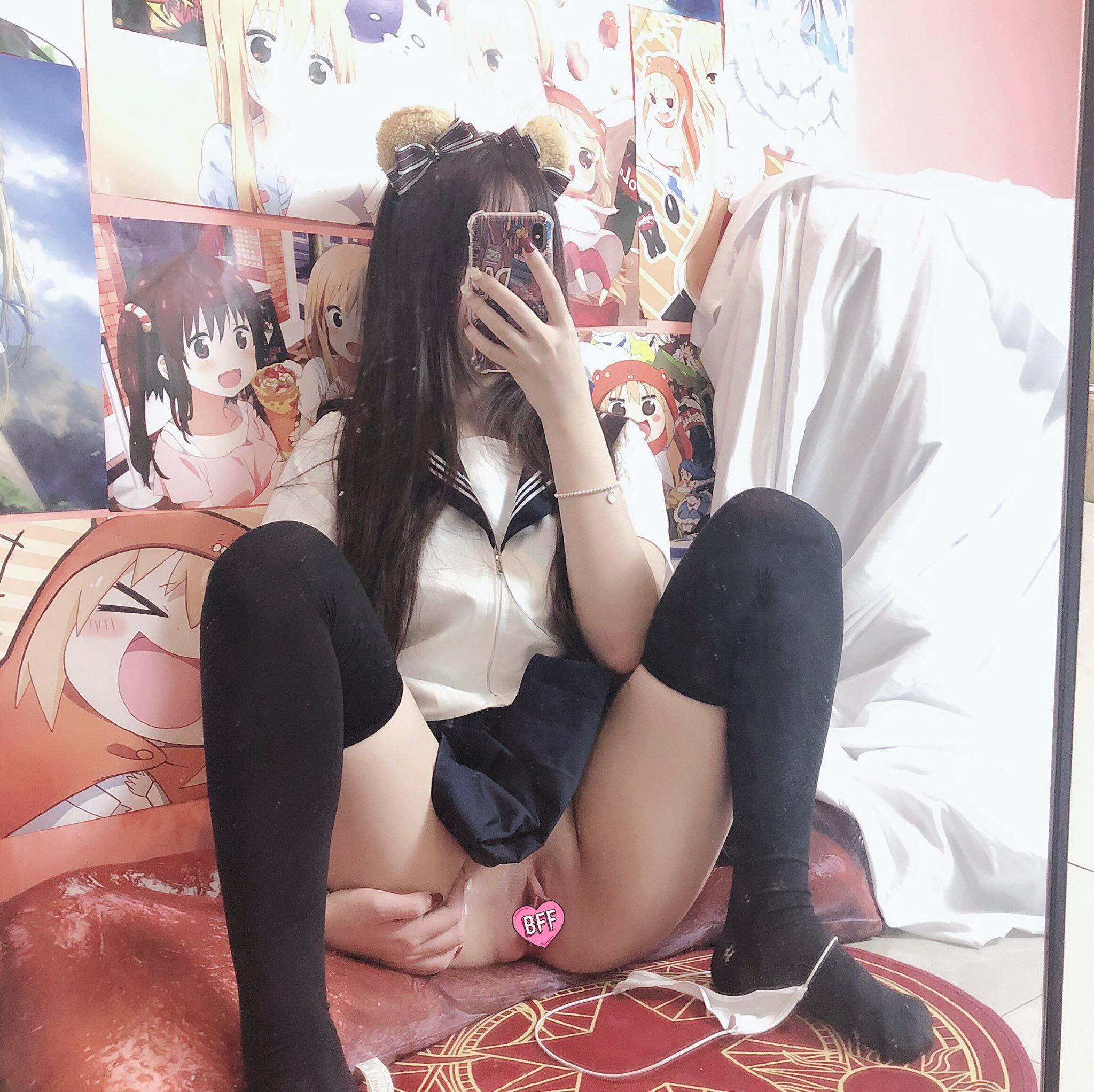 Twitter Welfare Girl cc987563 Large Scale Welfare 99P