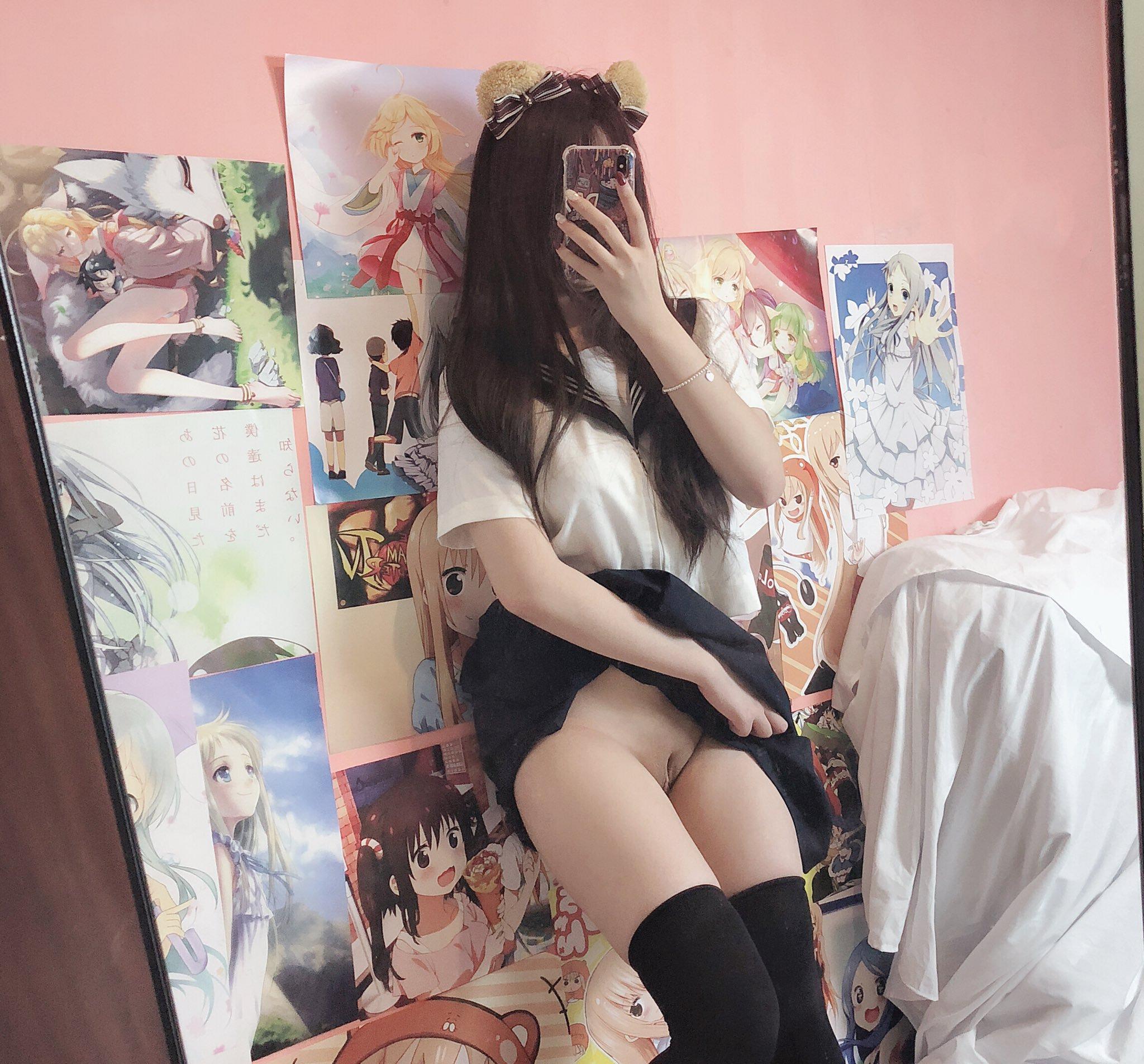 Twitter Welfare Girl cc987563 Large Scale Welfare 99P