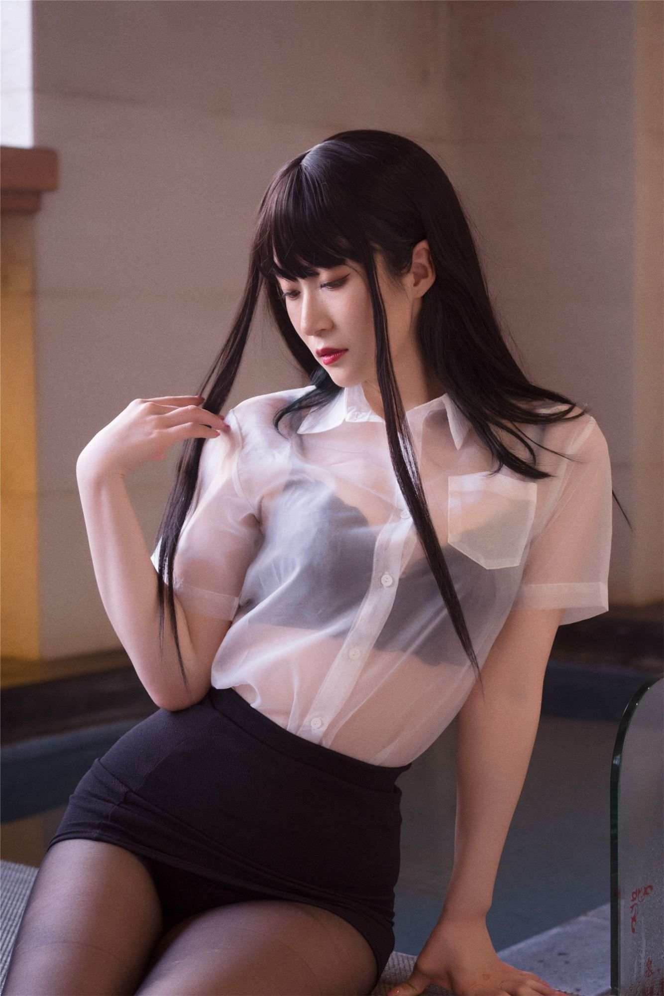 白銀 搖搖樂 學生 x 老師 女同性戀 126P