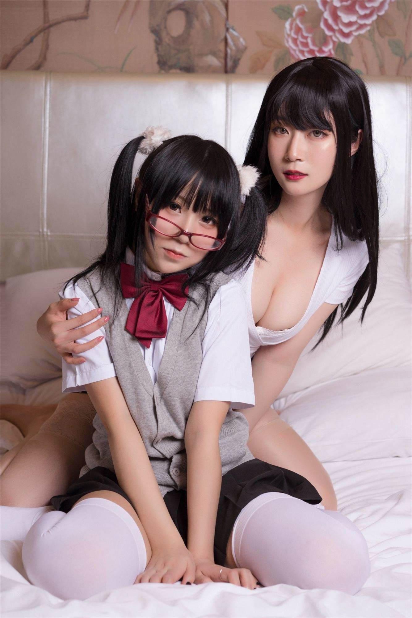 白銀 搖搖樂 學生 x 老師 女同性戀 126P