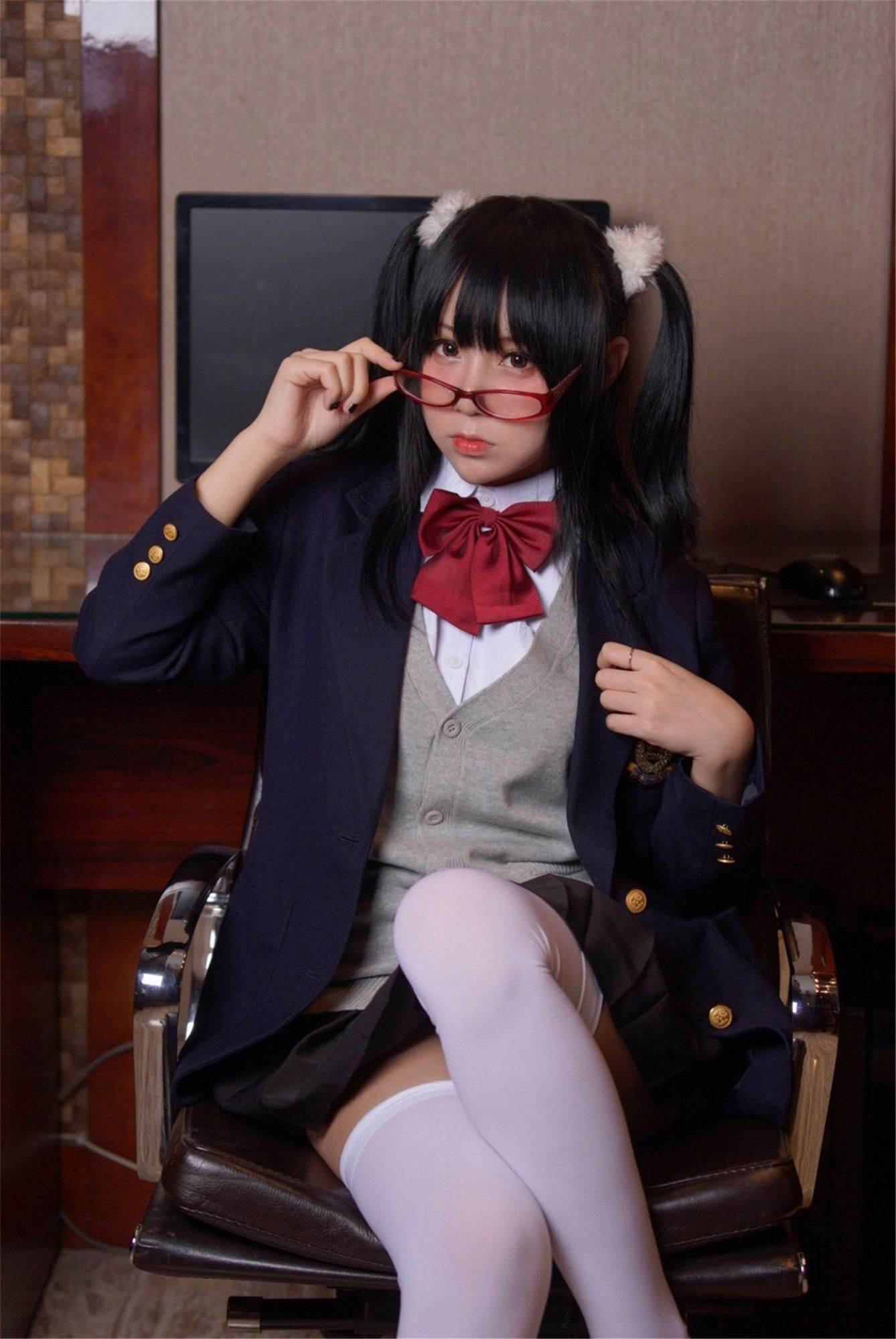 白银 摇摇乐 Student x Teacher Lesbian 126P