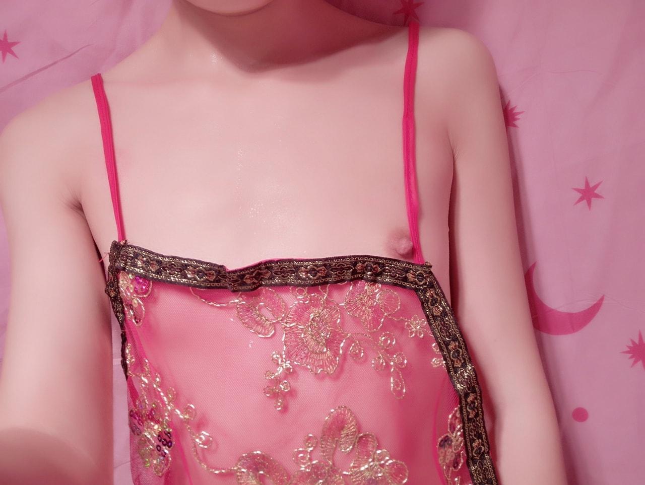 甜美小櫻子情趣肚兜寫真 73P