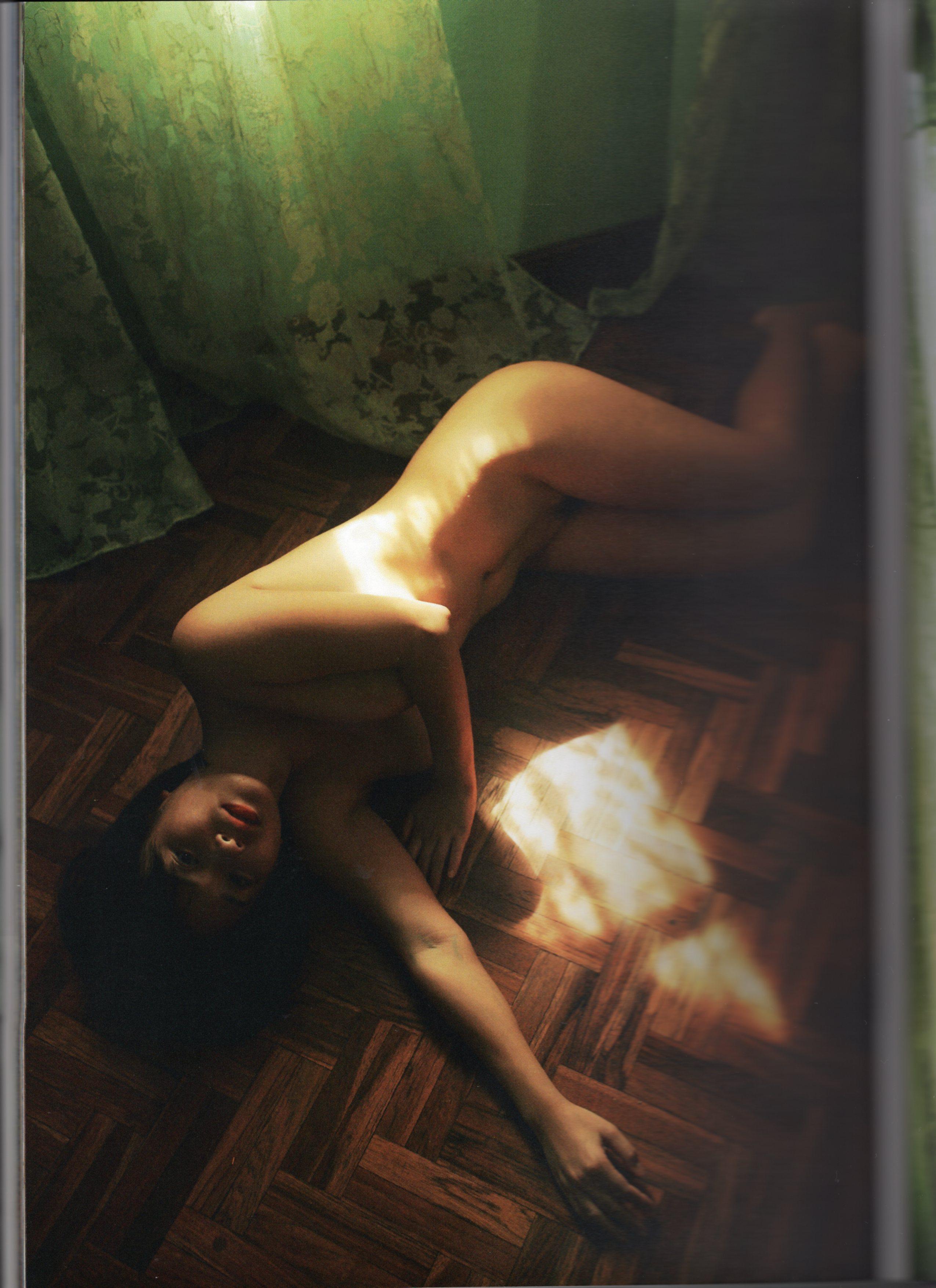 微博红人待安娜泰国写真图包无圣光原版 33P