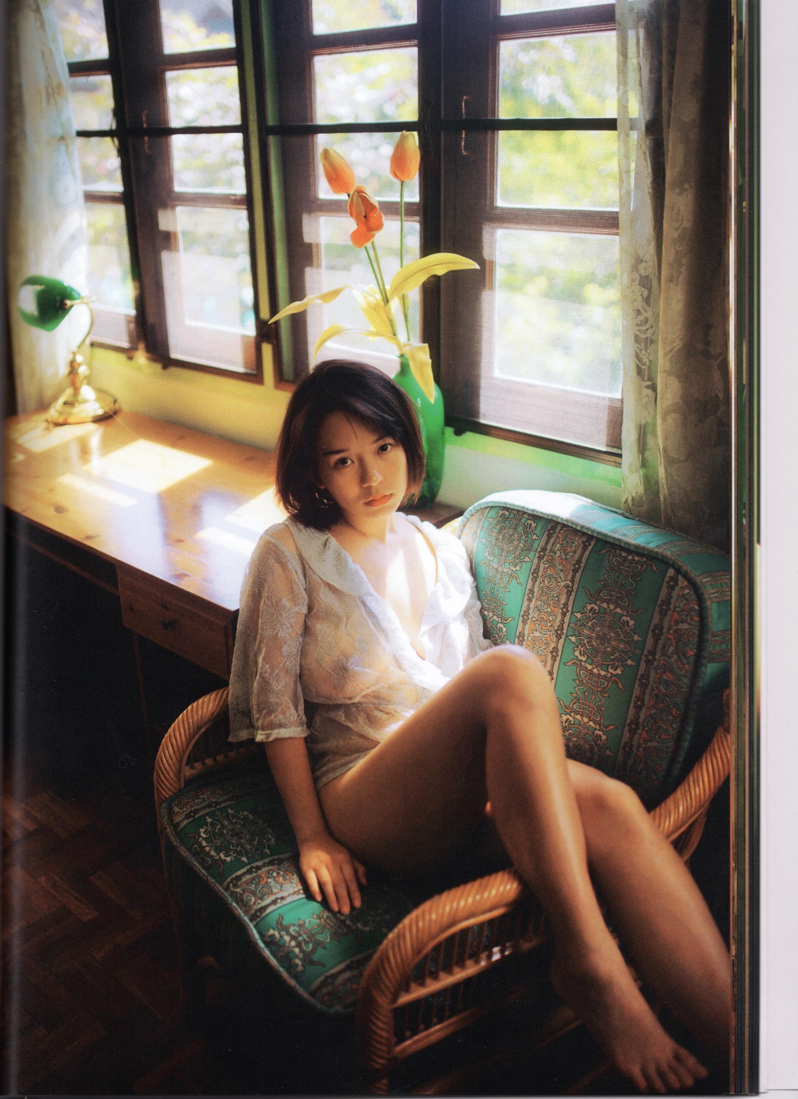 微博红人待安娜泰国写真图包无圣光原版 33P