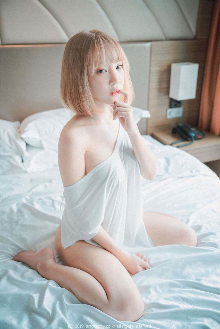 Artgraphy Kang In Kyung Dễ thương Bunny Maid - 48P