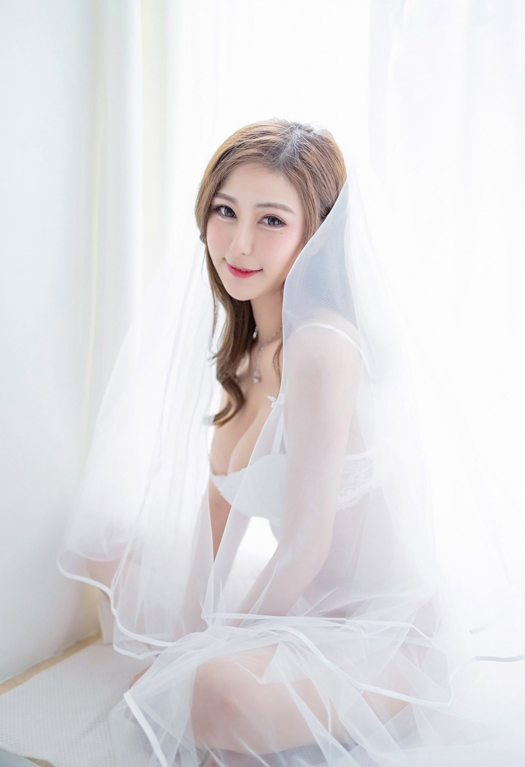 Elegant beauty Ccci with a graceful figure, stockings beautiful legs enthusiast