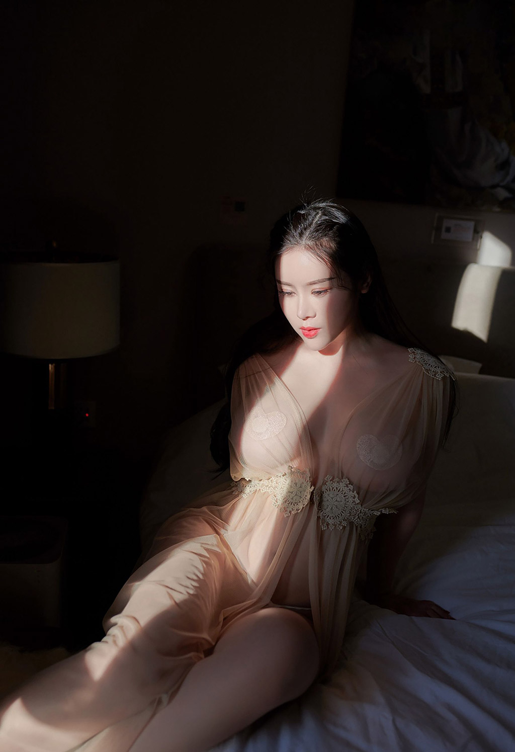 戴渃欣透視薄紗豐腴有致嬌軀魅惑