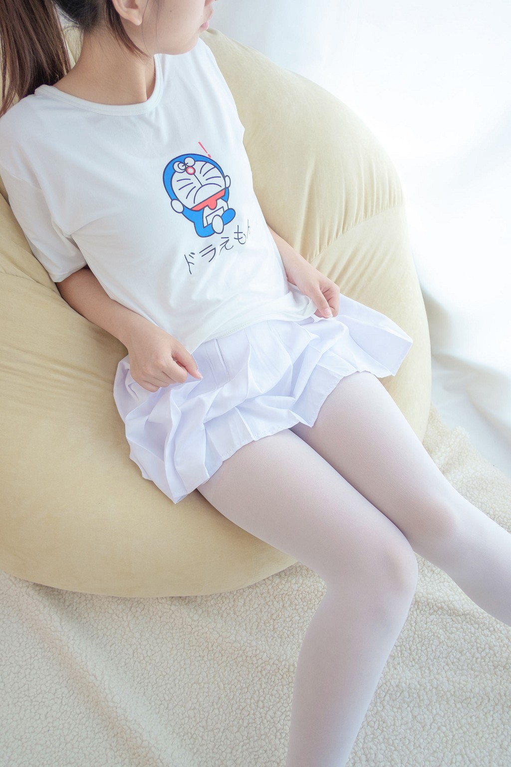 《水嫩嫩的白丝美足》 [森萝财团] R15-006 写真集[71P]
