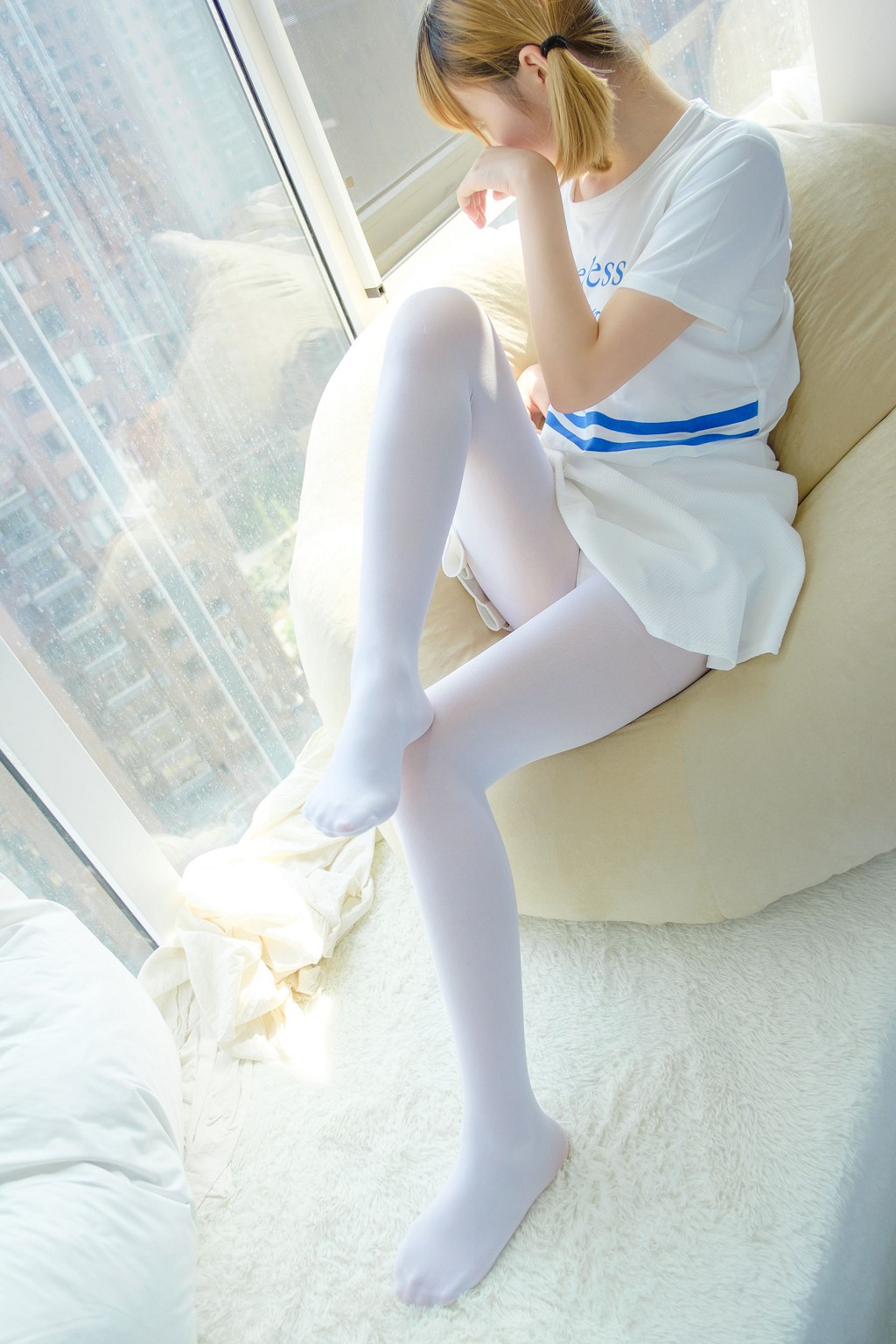 《純白之戀》 [森蘿財團] R15-004 寫真集[111P