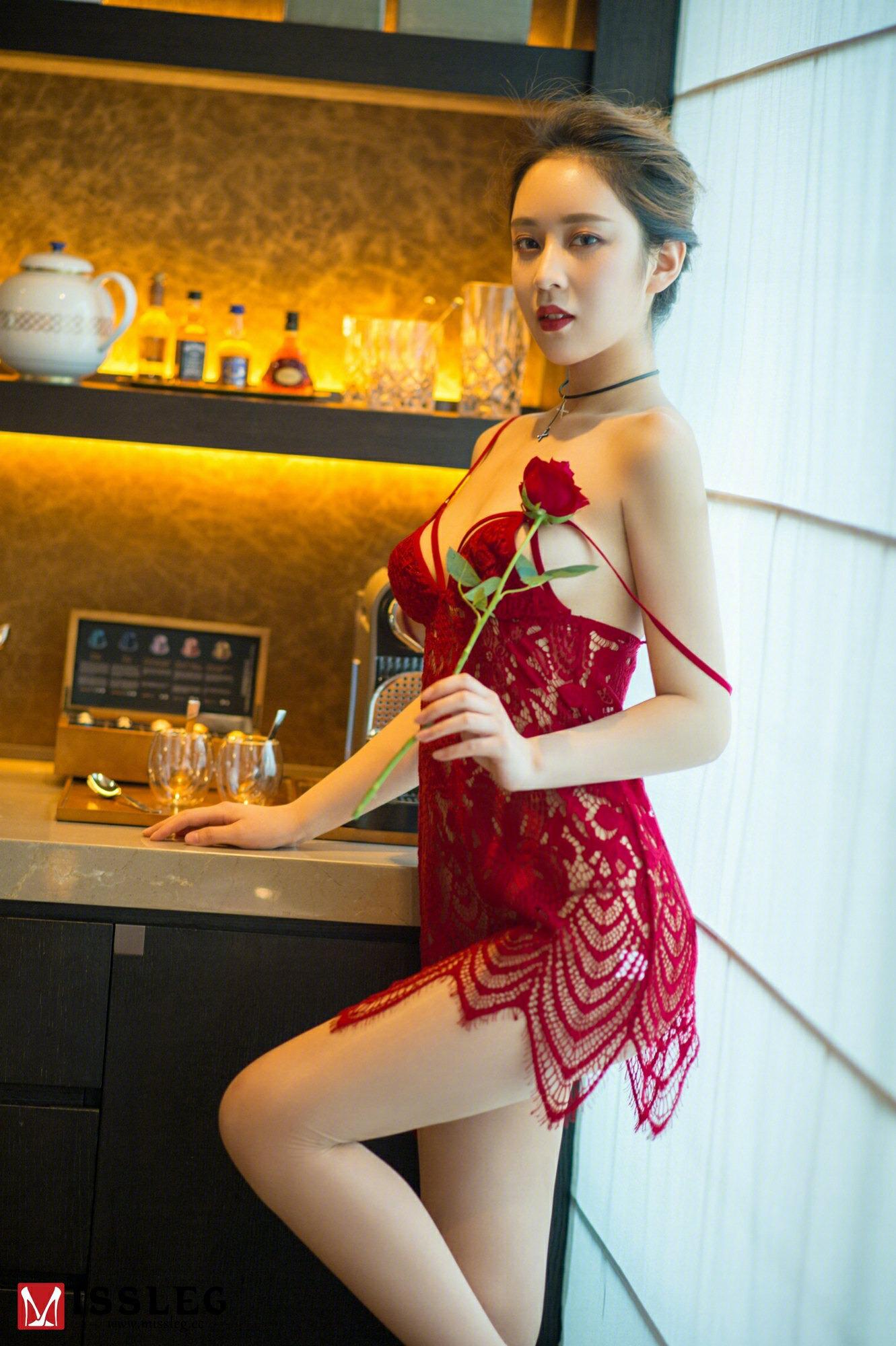 MISSLEG หมี่ซือ] โจอี้หลิน เรื่องราวกุหลาบวันวาเลนไทน์ 41P