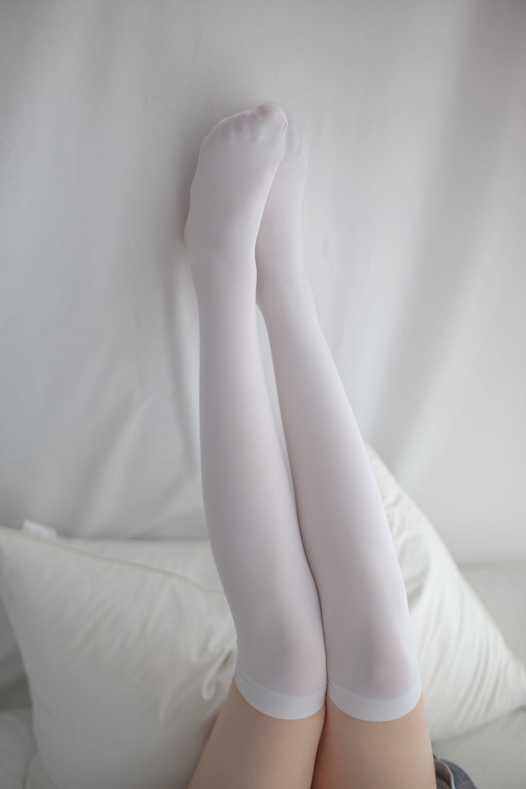 「床上JK白絲」 [森羅財団] R15-009 写真集[84P
