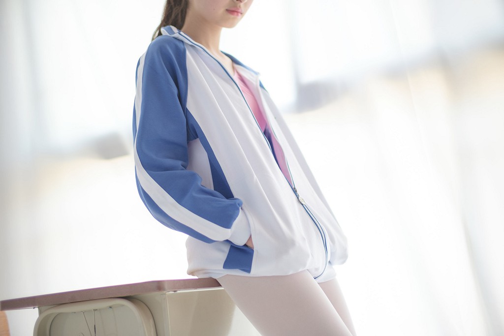 White Silk Pink Girl [Sen Luo Consortium] R15-012 Photobook [84 pages
