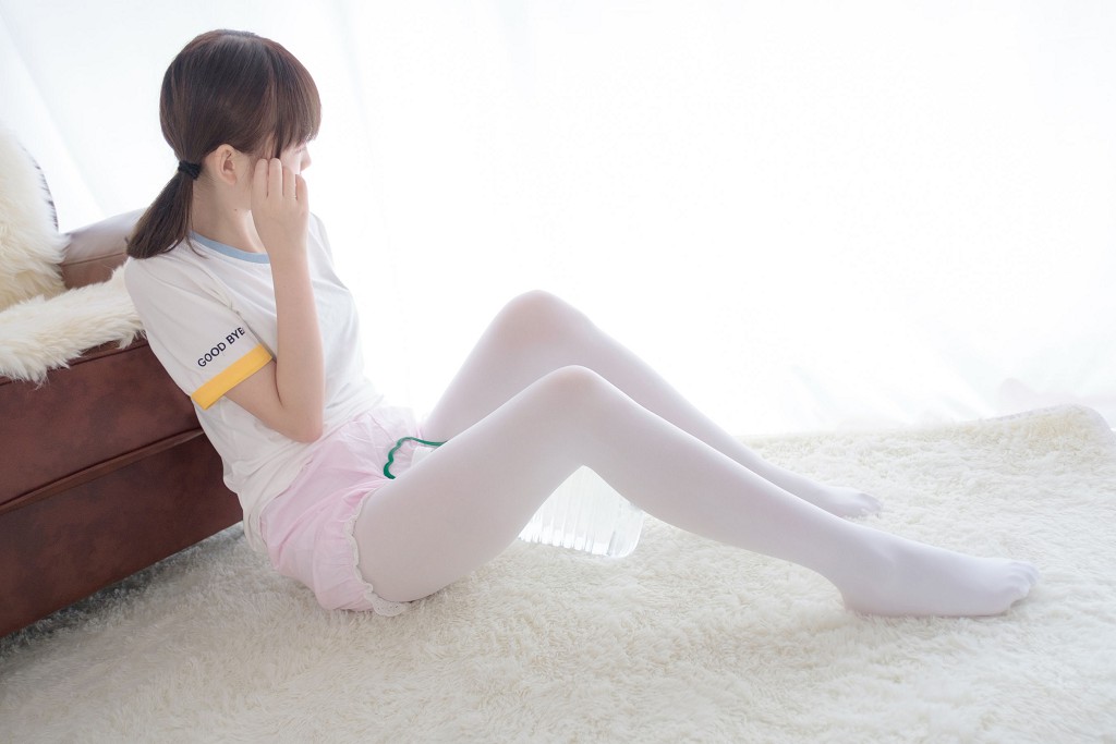 White Silk  belle ta Playing with Barrel Water [Sen Luo Consortium] R15-015 Photobook [77P