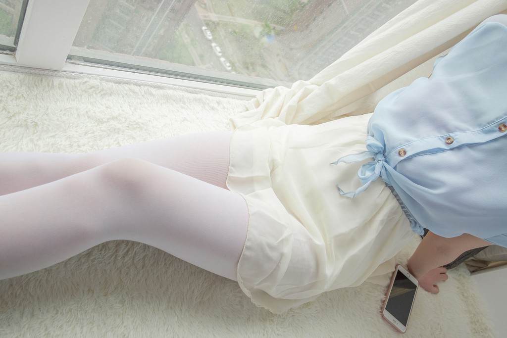 The Thin-Veiled Girl on the Windowsill [Sen Luo Consortium] R15-007 Photo Book [83P