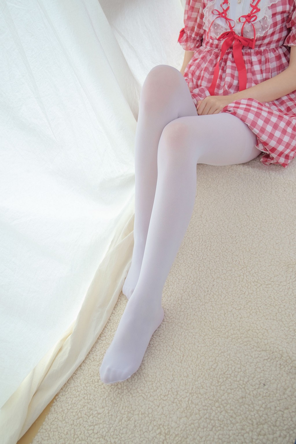 Red Plaid Skirt White Silk MM [Sen Luo Consortium] R15-011 Photobook [67P