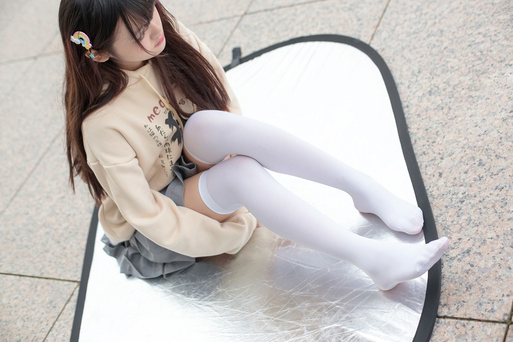 Outdoor White Silk Short Skirt [Sen Luo Consortium] R15-040 Photobook [131P