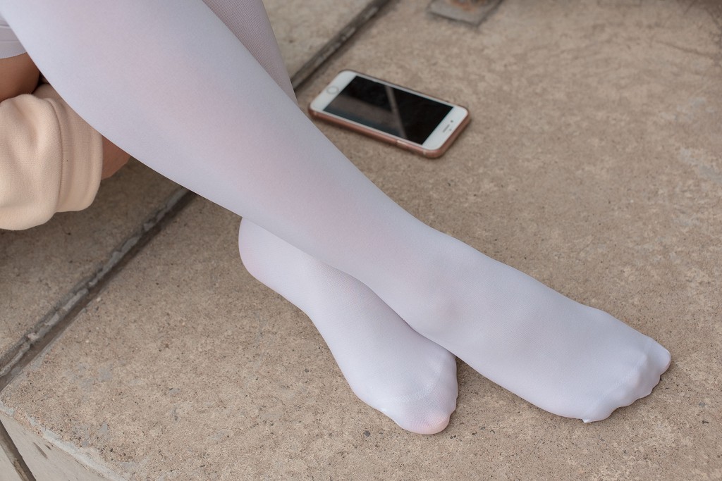 Outdoor White Silk Short Skirt [Sen Luo Consortium] R15-040 Photobook [131P