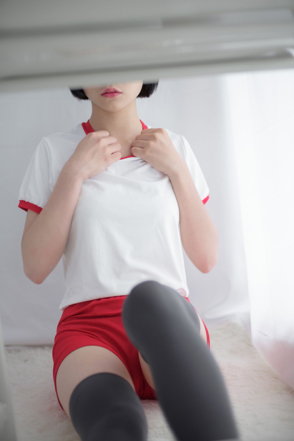 White - Red - Black [Sen Luo Consortium] R15-024 Photo Book [57P