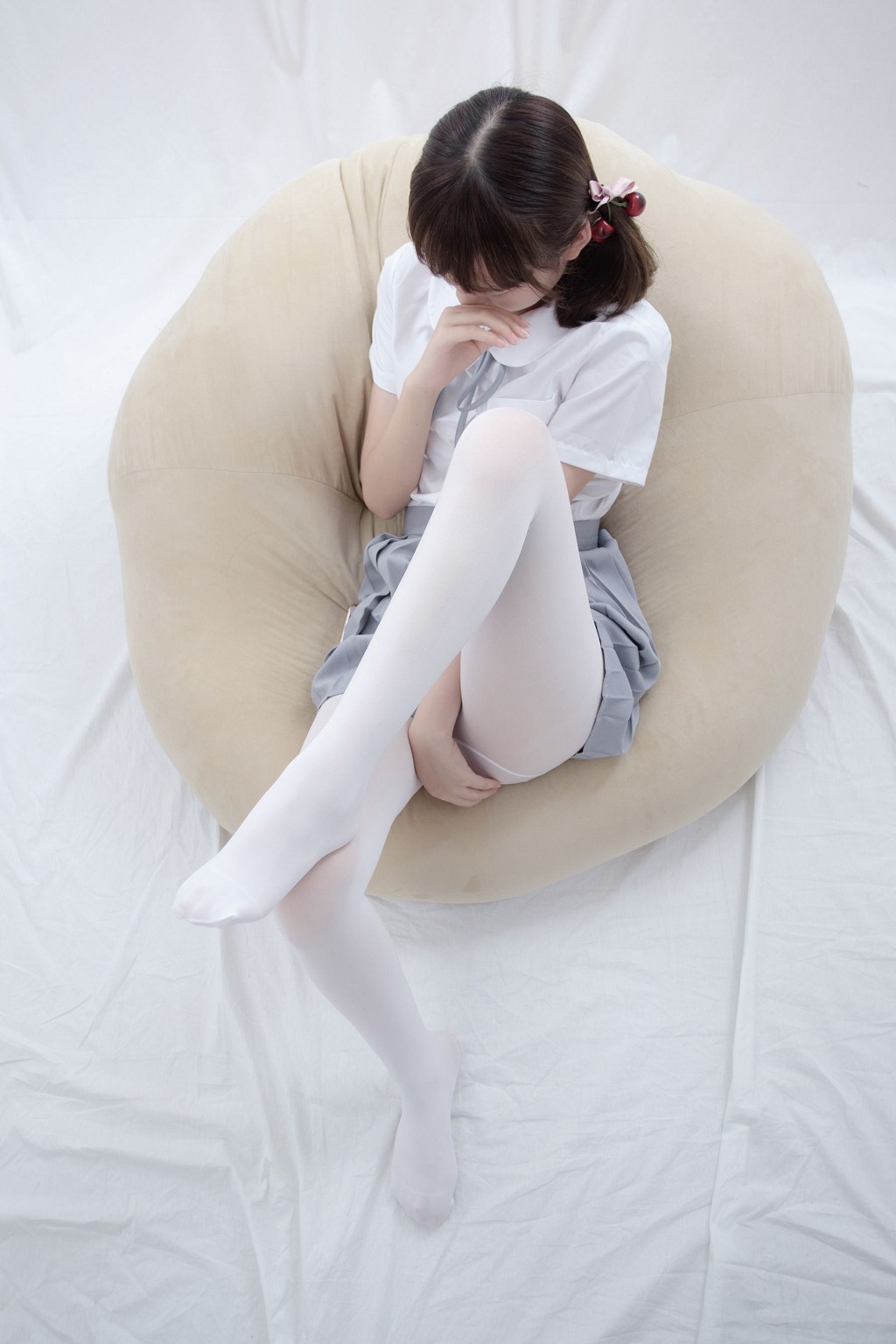 White Silk Foot Fetish [Senluo Consortium] R15-025 Photobook [75P