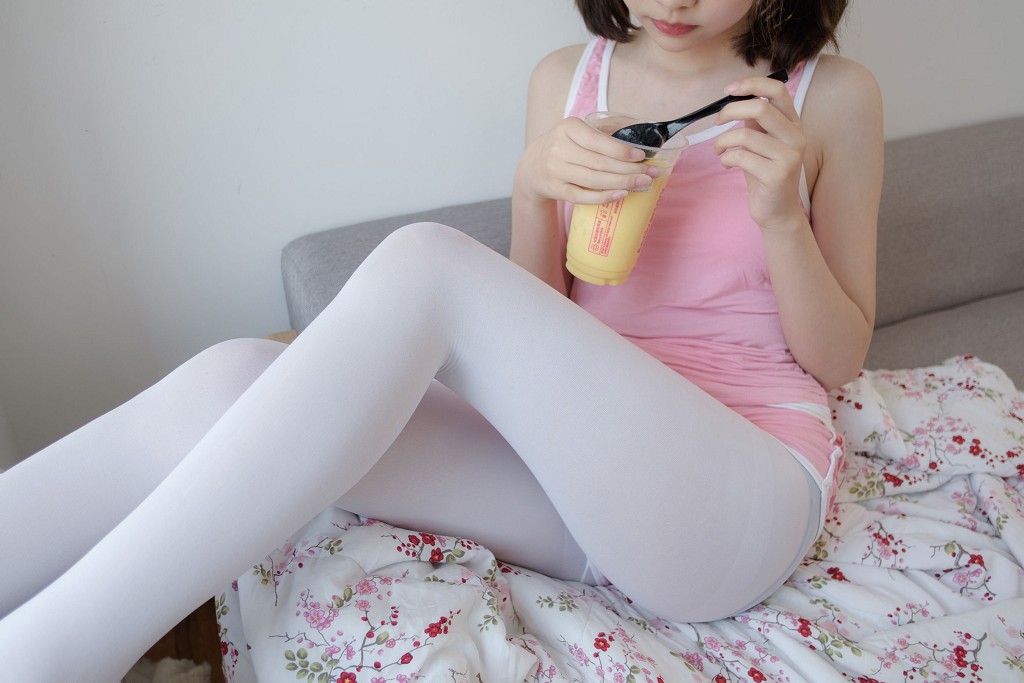 《萝莉白丝也诱人》 [森萝财团] R15-020 写真集[89P]