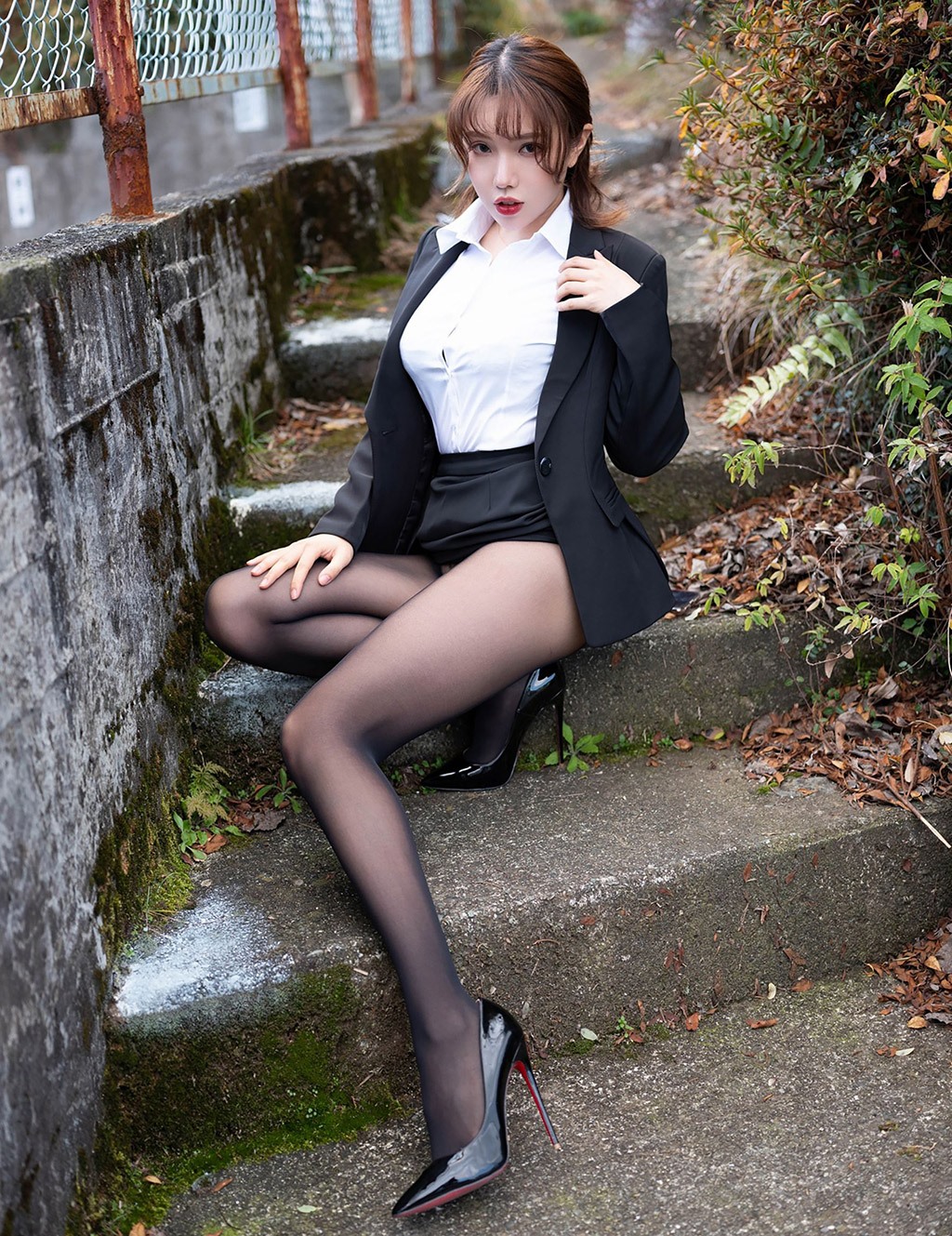 Hoàng Lạc Nhiên Trang phục lưới tình thú Bunny Girl Đồng phục Tất đen OL Series
