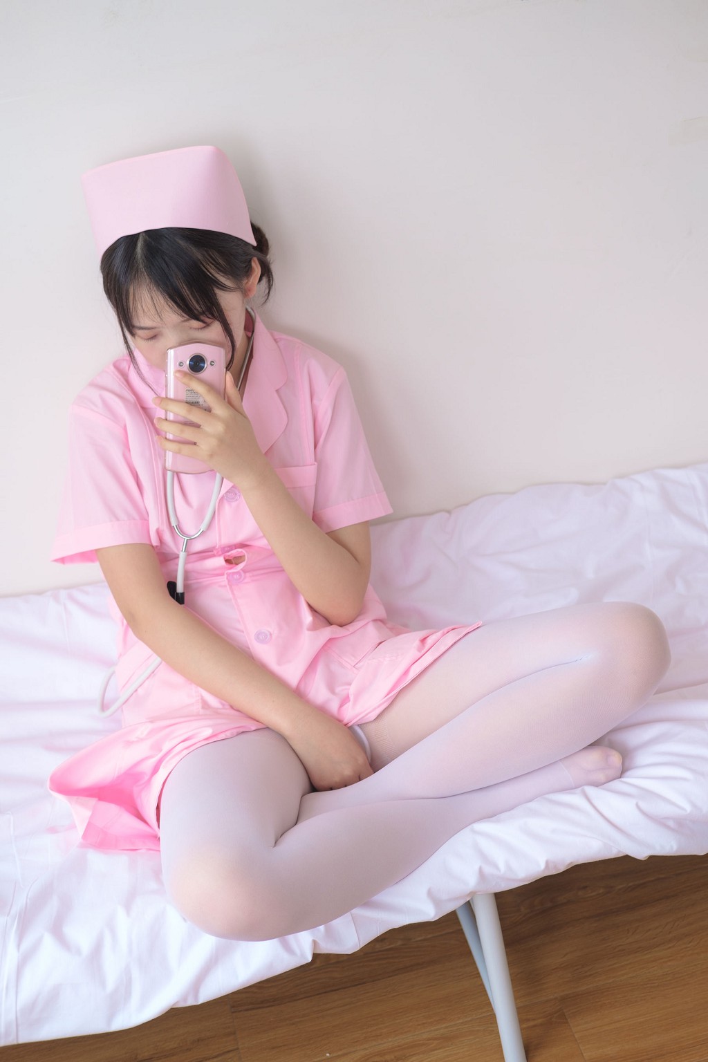 「白絲を着たナースの妹」 [森蘿財団] X-021 写真集[167P