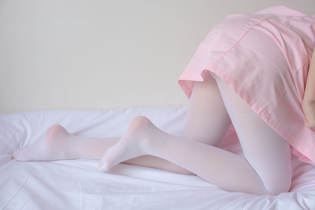 Nurse Little Sister Wearing White Silk [Sen Luo Consortium] X-021 Photobook [167P