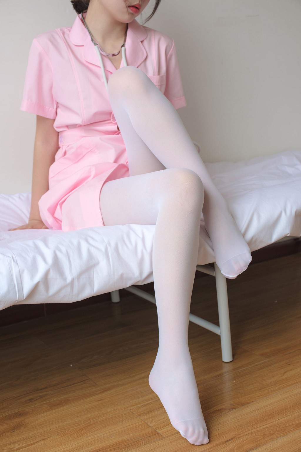 Nurse Little Sister Wearing White Silk [Sen Luo Consortium] X-021 Photobook [167P