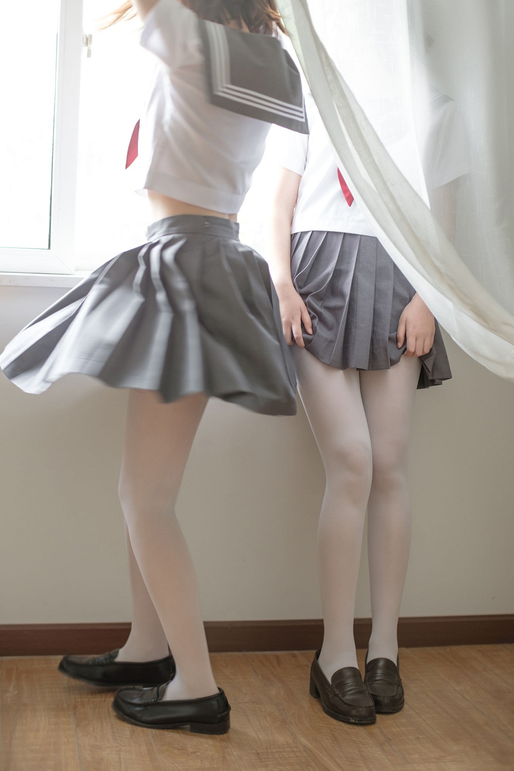 Senluo JK白丝姐妹花》 X-025 集 Gallery 131P