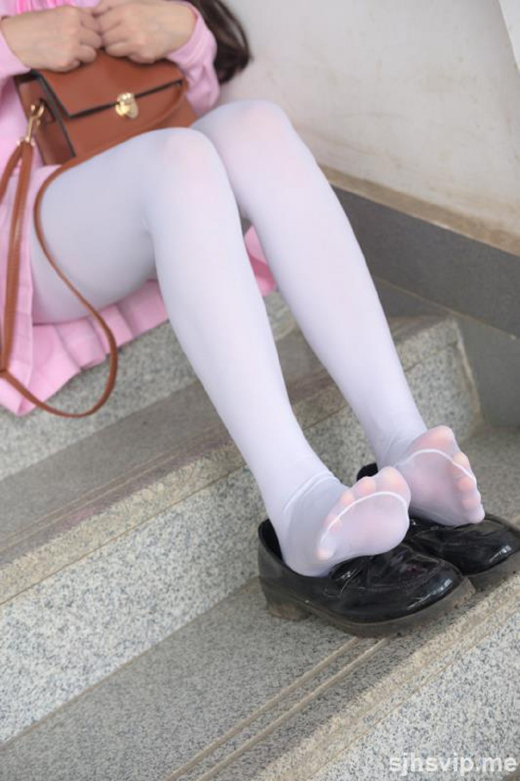 「JK ピンク制服 白ストッキング」 [シンラ財団] X-026 写真集[113P