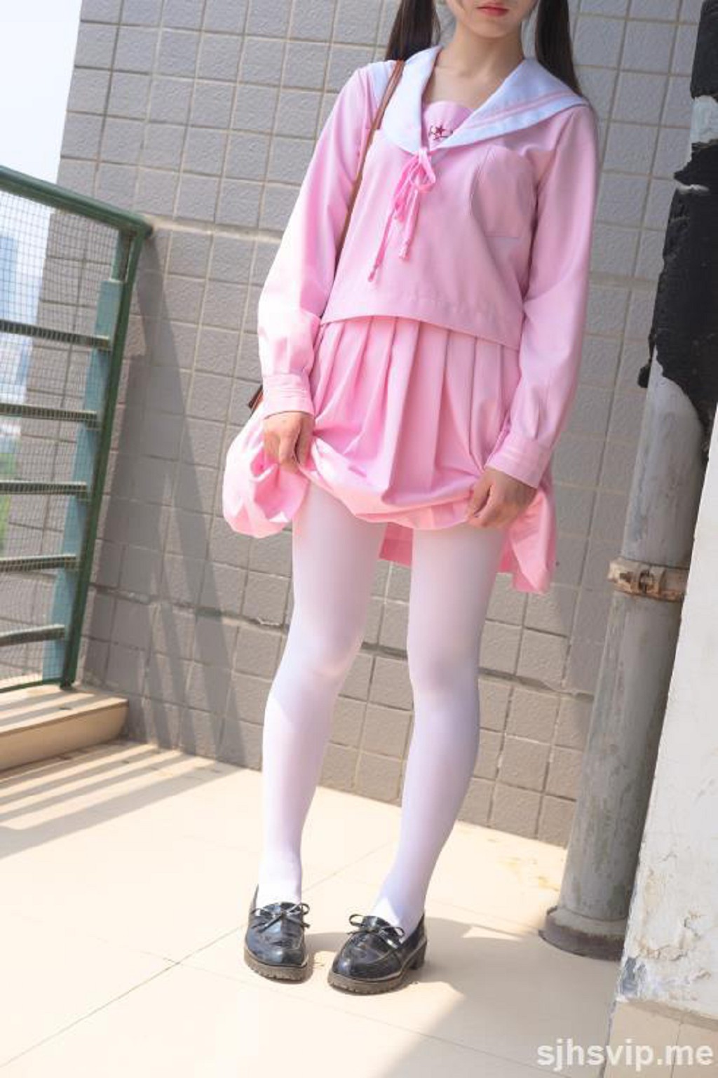 「JK ピンク制服 白ストッキング」 [シンラ財団] X-026 写真集[113P