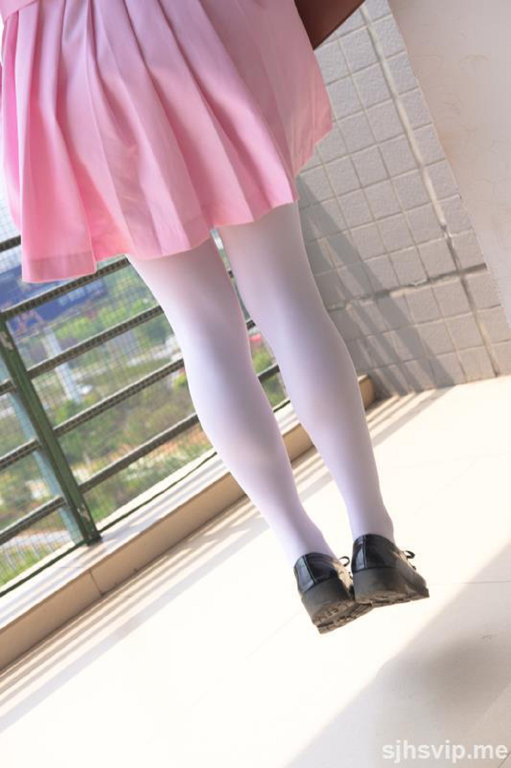 「JK ピンク制服 白ストッキング」 [シンラ財団] X-026 写真集[113P