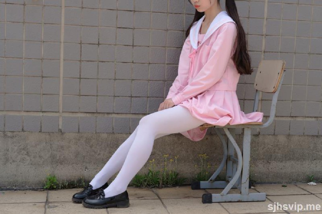 「JK ピンク制服 白ストッキング」 [シンラ財団] X-026 写真集[113P