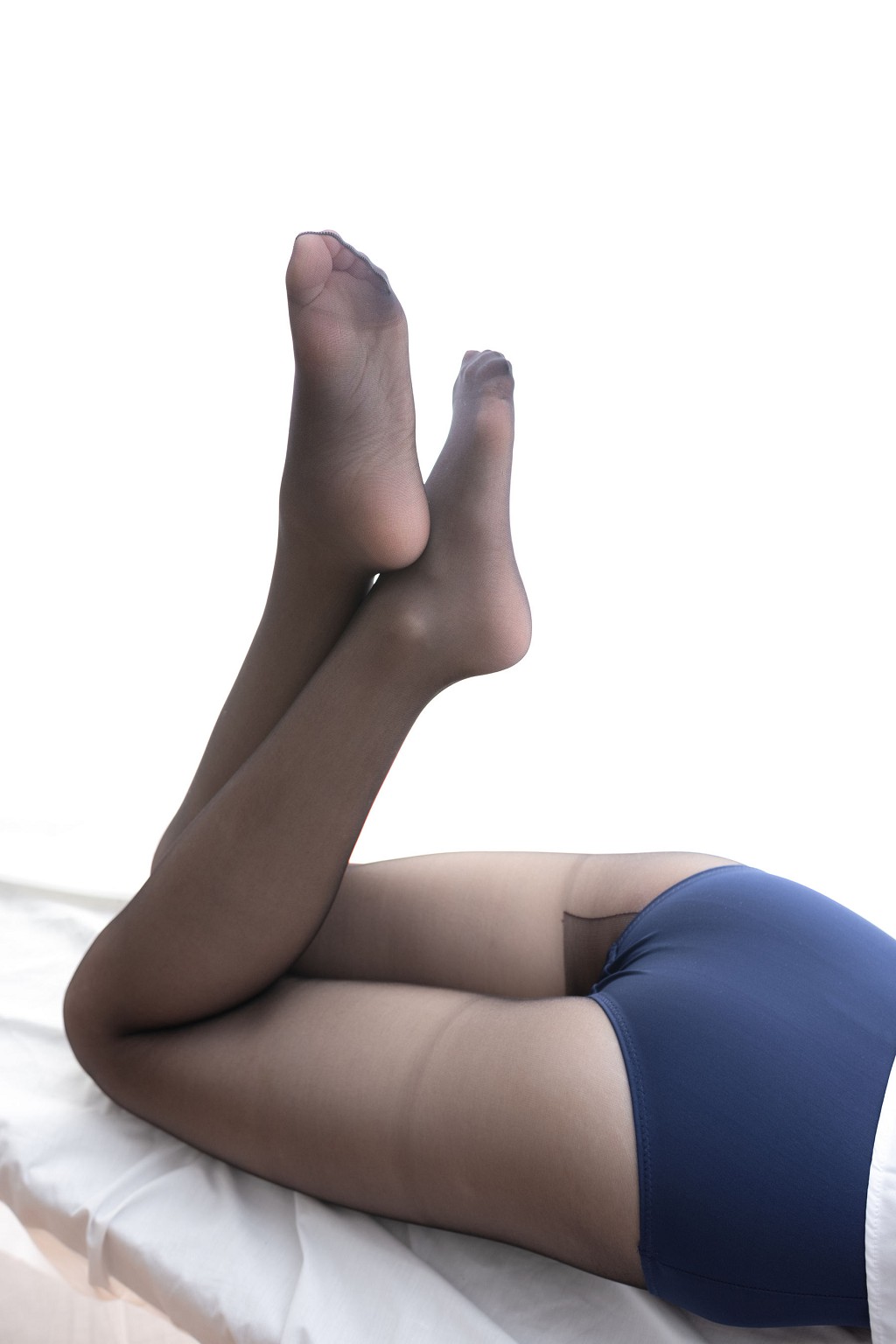Sen Lô Tập Đoàn] LOVEPLUS-002 Tập ảnh Lô Lan Tất nylon [110P