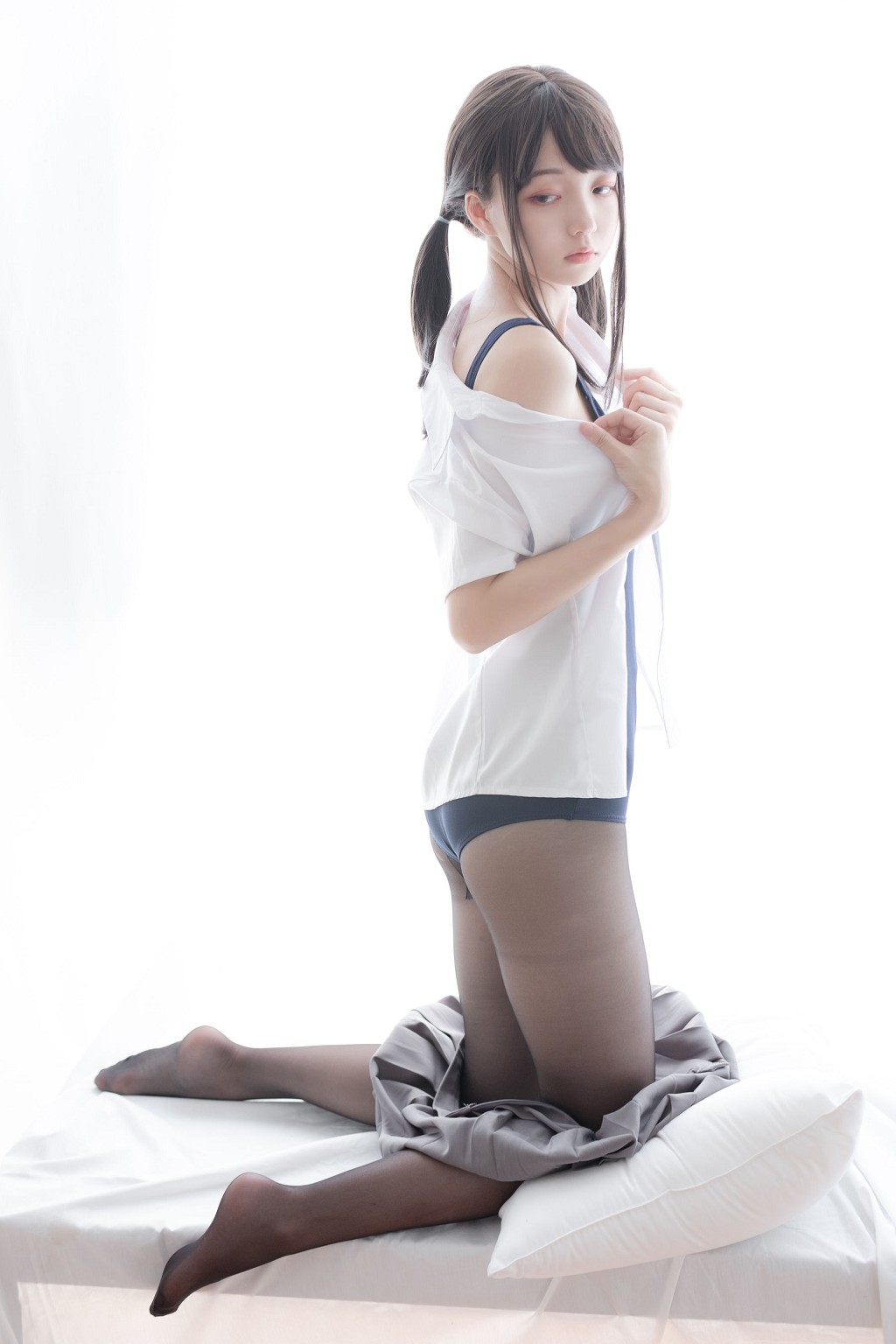 Sen Lô Tập Đoàn] LOVEPLUS-002 Tập ảnh Lô Lan Tất nylon [110P