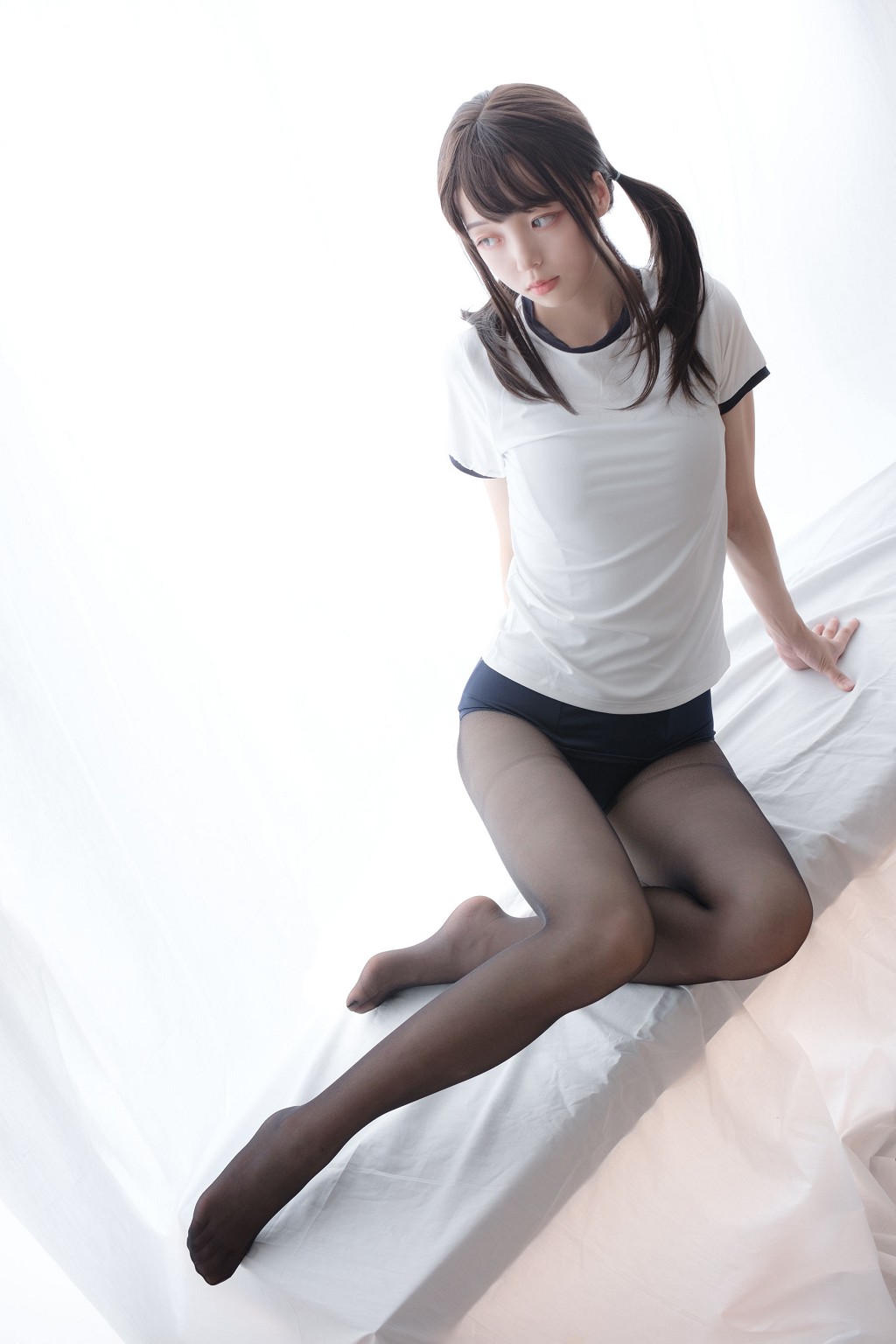 森蘿財團] LOVEPLUS-002 蘿藍絲襪寫真集[110P