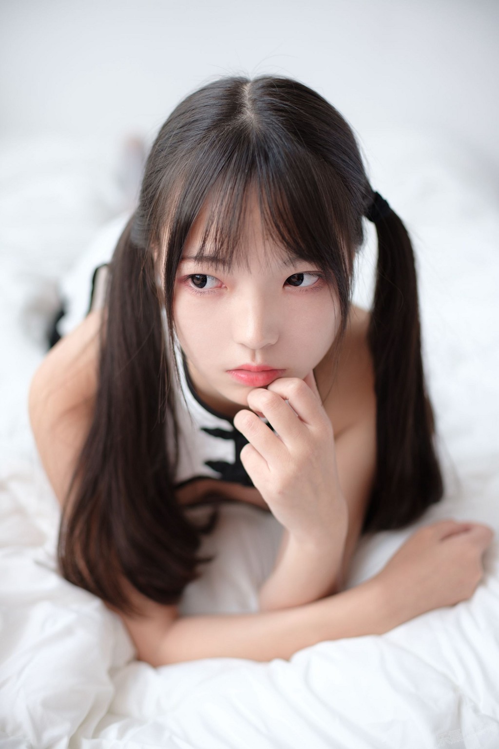 X-045 Photo Collection of "Open Silk Socks Girl" [Senluo Foundation] [96P]