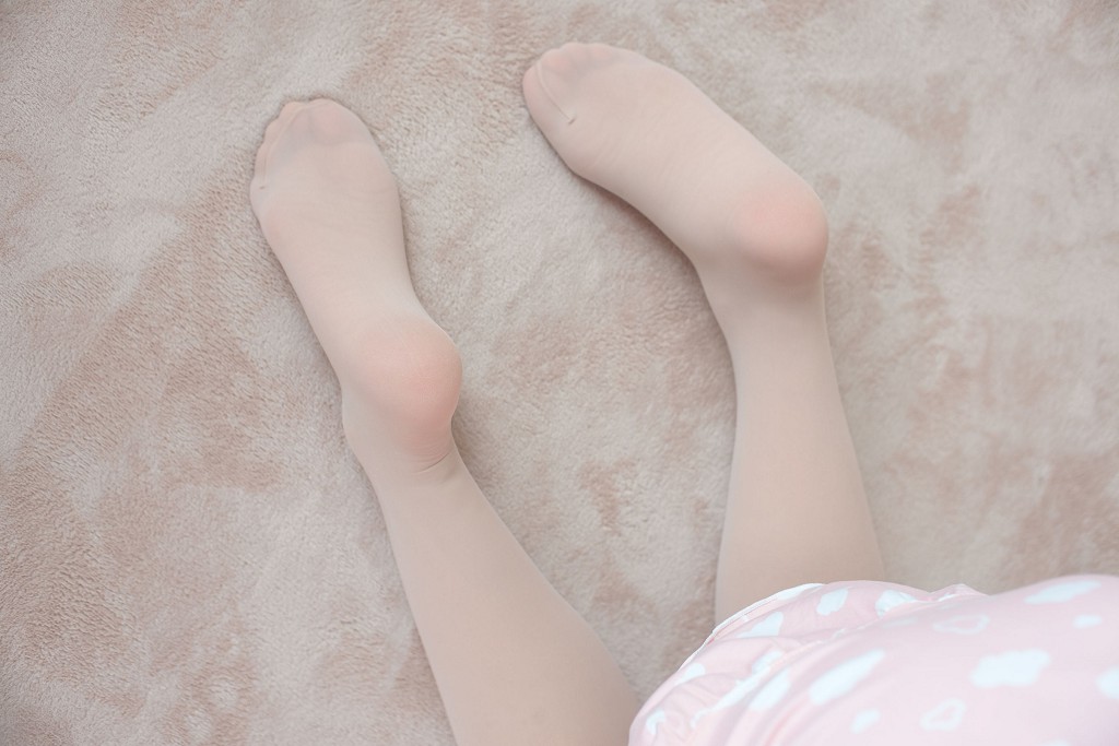 《ピンク小可愛の肉絲》 [シンラ財団] X-039 写真集[71P