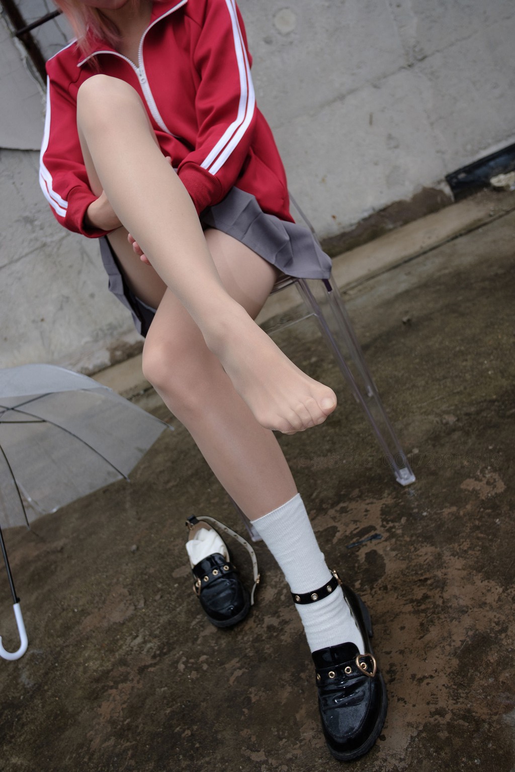 Red-Clothed Girl Playing with Stockings in the Bathtub [Sen Luo Consortium] X-044 Photo Book [88 Pages