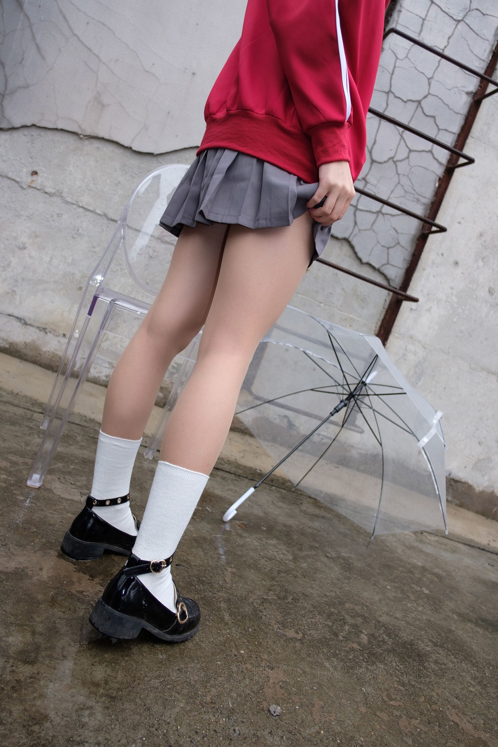 《紅衣少女浴缸玩肉絲》 [森蘿財團] X-044 寫真集[88P