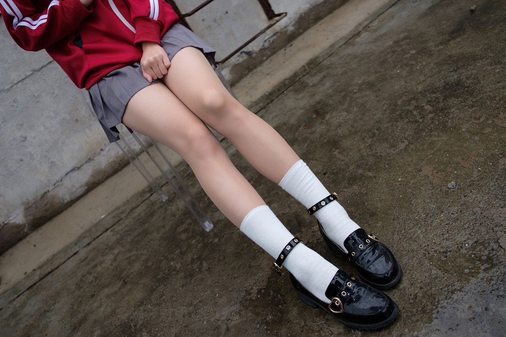 《紅衣少女浴缸玩肉絲》 [森蘿財團] X-044 寫真集[88P