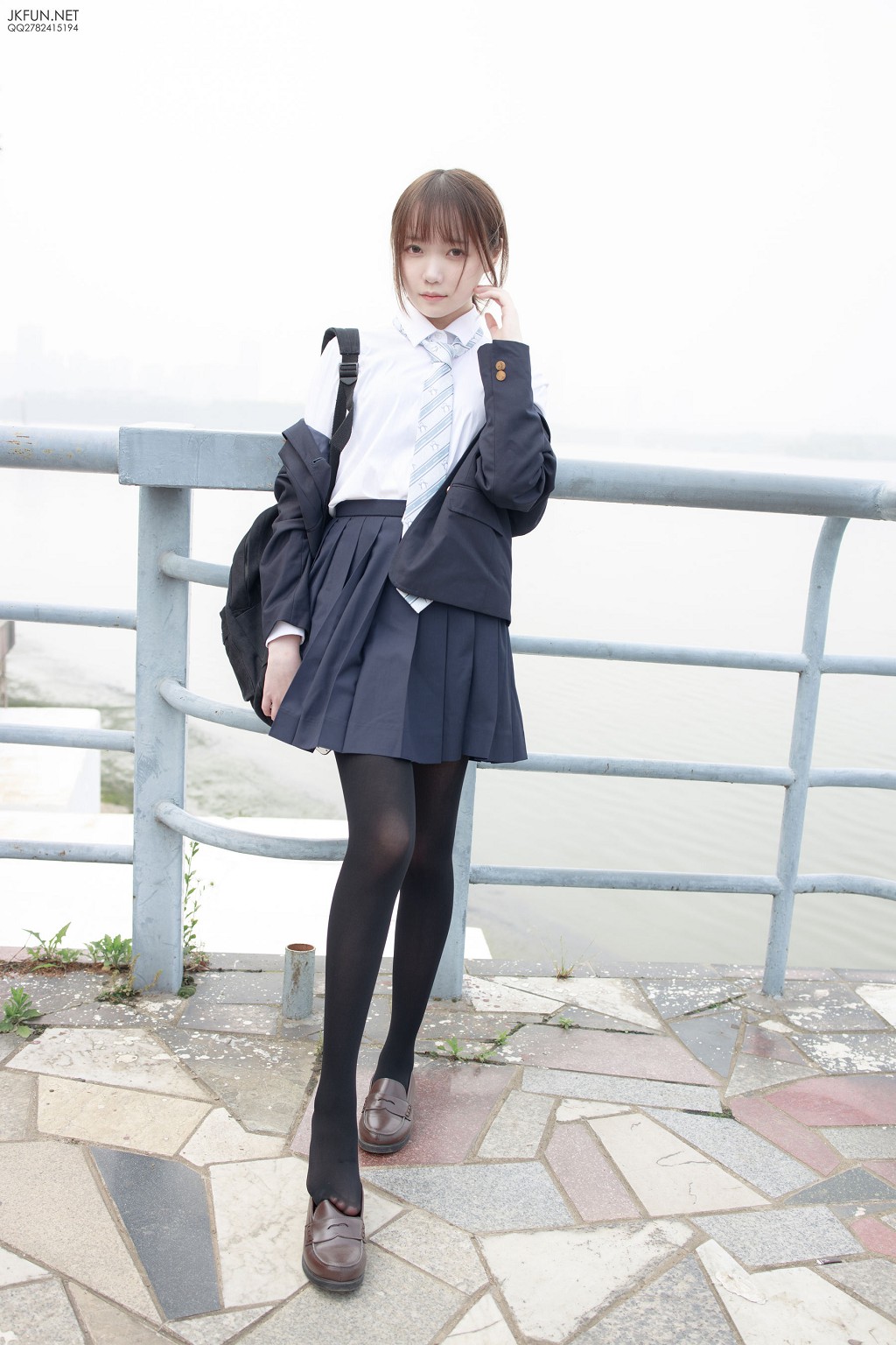Aika《日系ブラックシルク》 [シンラ財団] JKFUN-006 写真集[140P