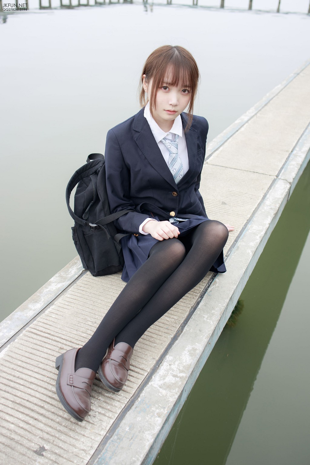 Aika 《Hệ Nhật - Tất đen》 [Tập đoàn Sen Luo] JKFUN-006 Sổ ảnh [140P
